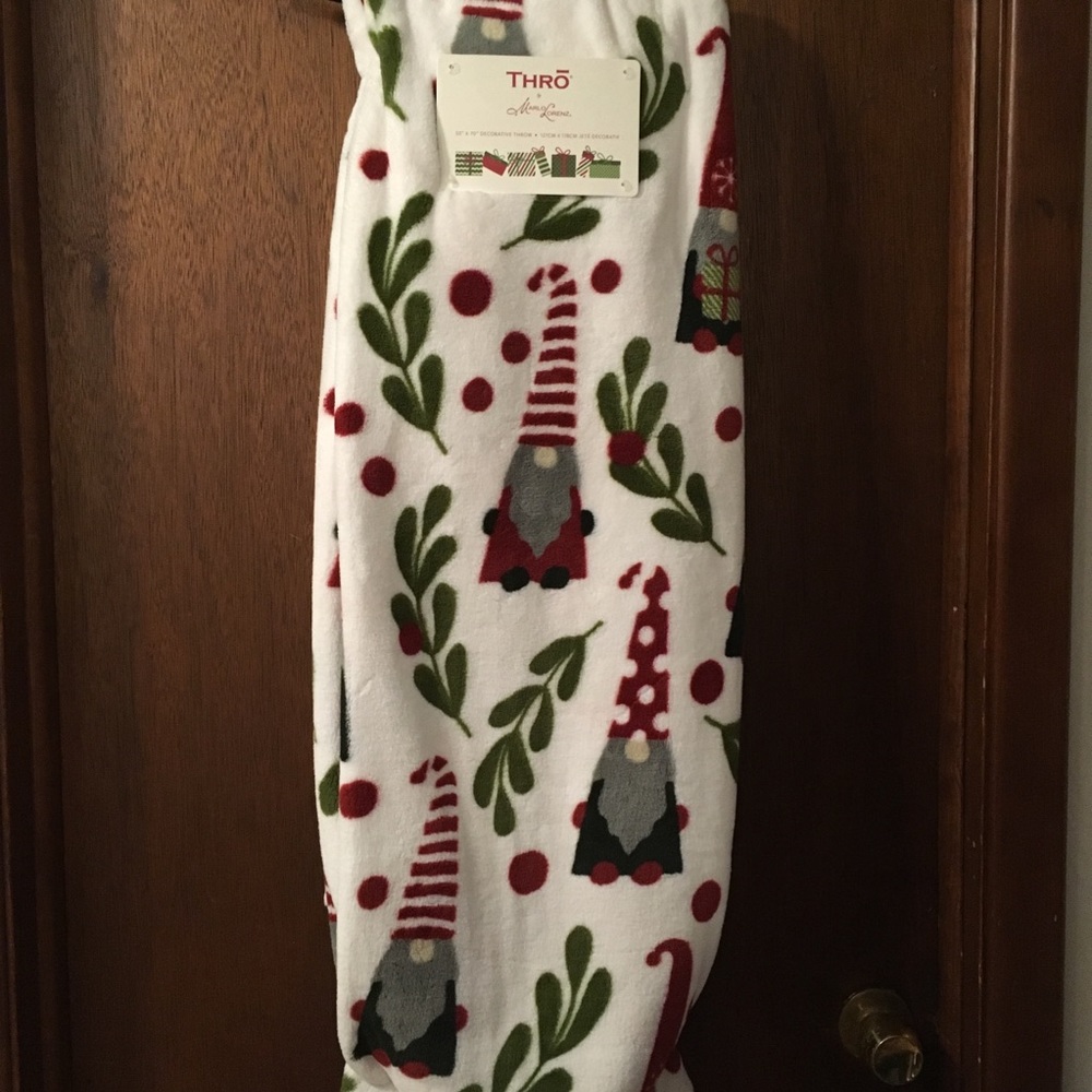 NWT Marlo Lorenz Gnome Throw Blanket